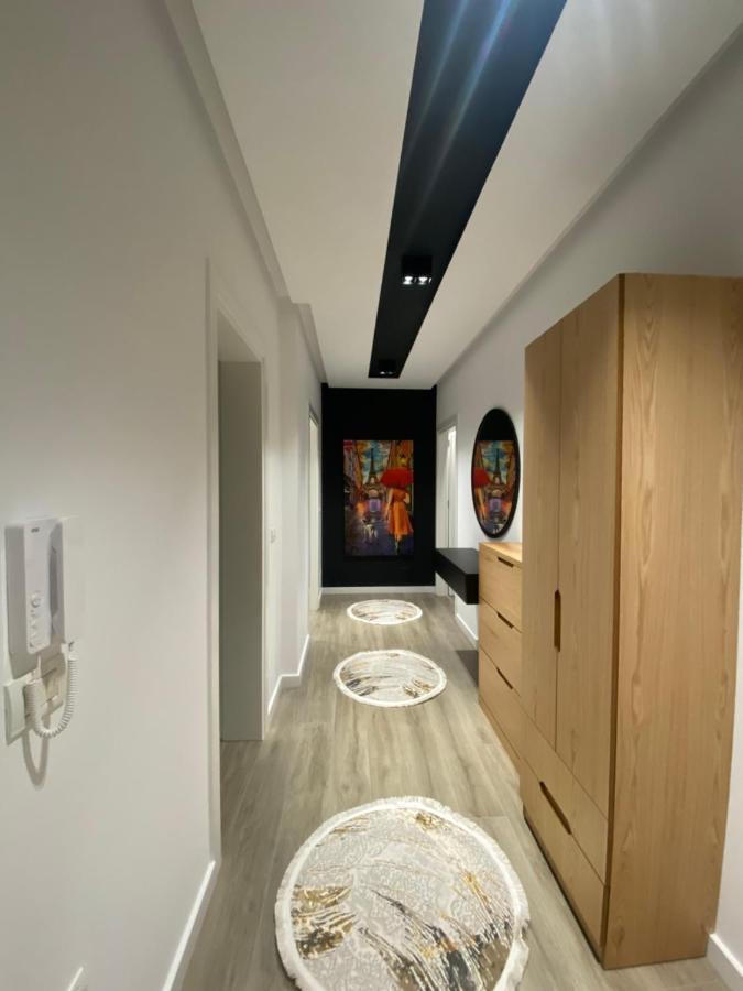 Riar Apartaments Корча Экстерьер фото