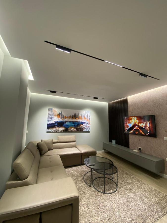 Riar Apartaments Корча Экстерьер фото