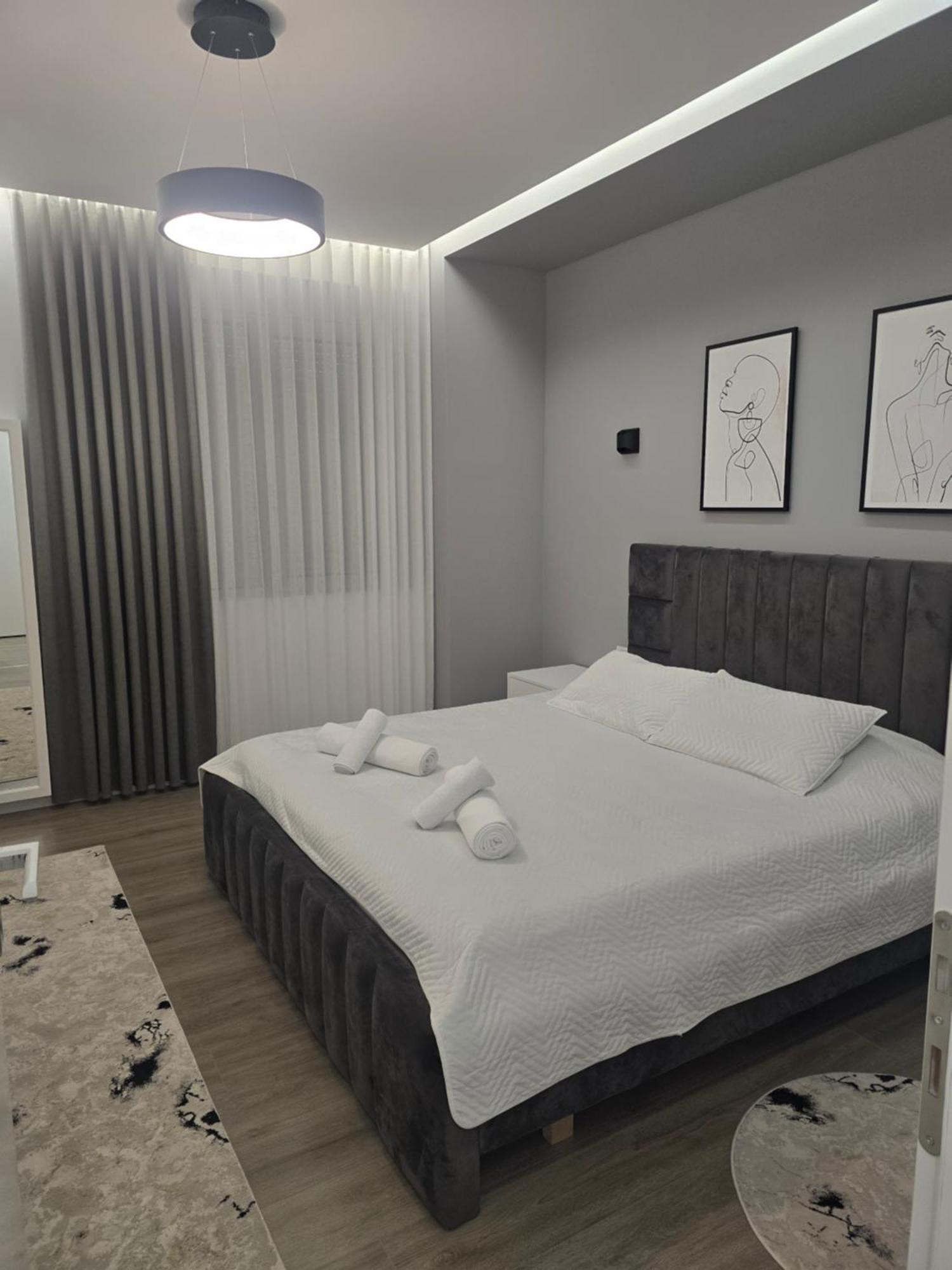 Riar Apartaments Корча Экстерьер фото